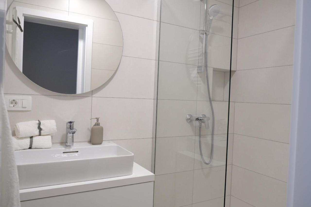 Central Apartment Maister Kranj Buitenkant foto